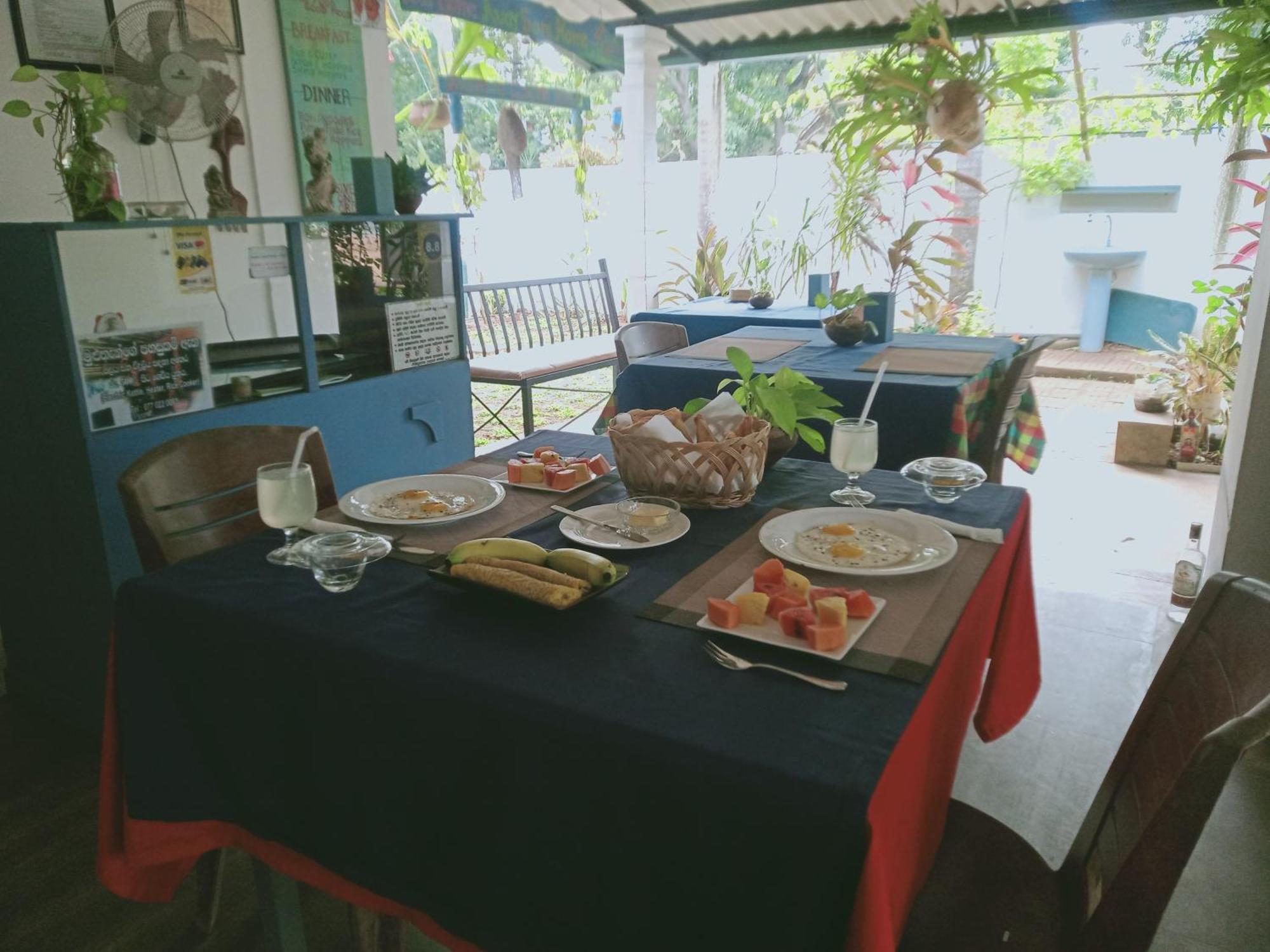 Goalma Family Holiday Resort & Restaurant Anuradhapura Exterior foto